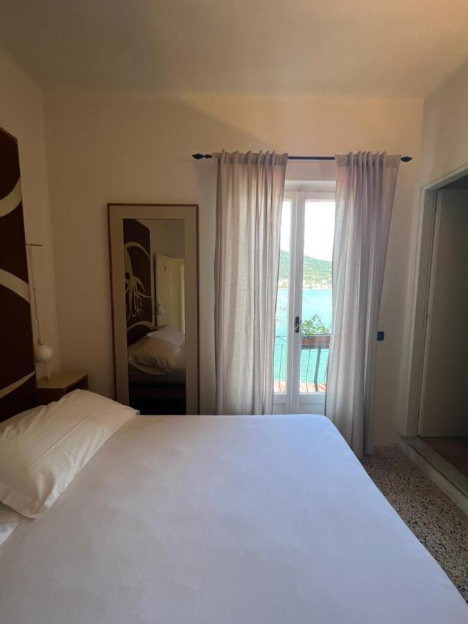 Locanda Lorena Hotel Porto Venere Exterior foto